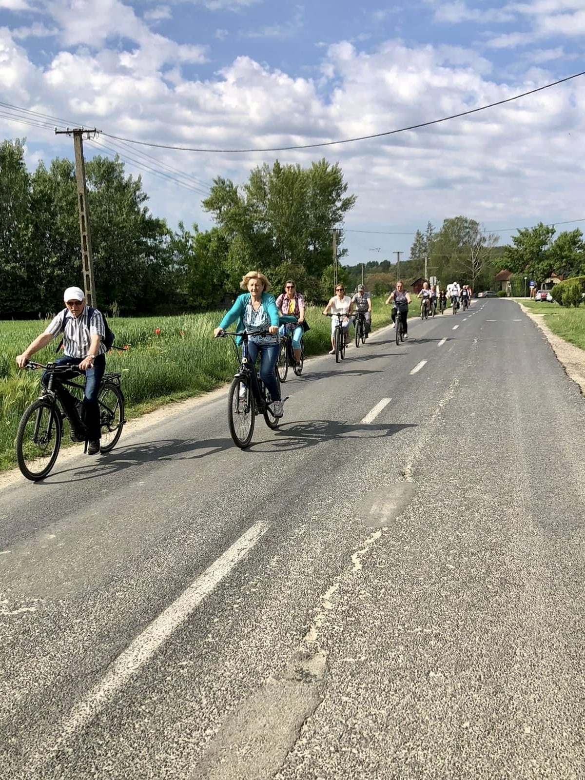 e-bike túra nyugdíjasokkal